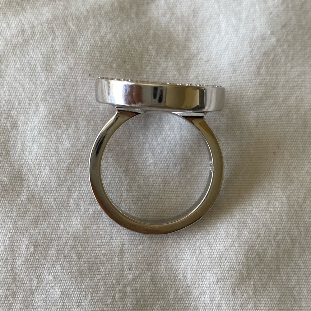 Ring - Picture 4 of 4